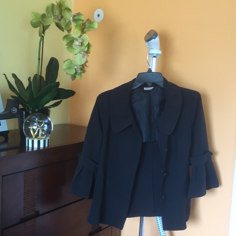 ⭐️ FIT by Xyung. 3/4 sleeves suit. - Picture 1 of 5